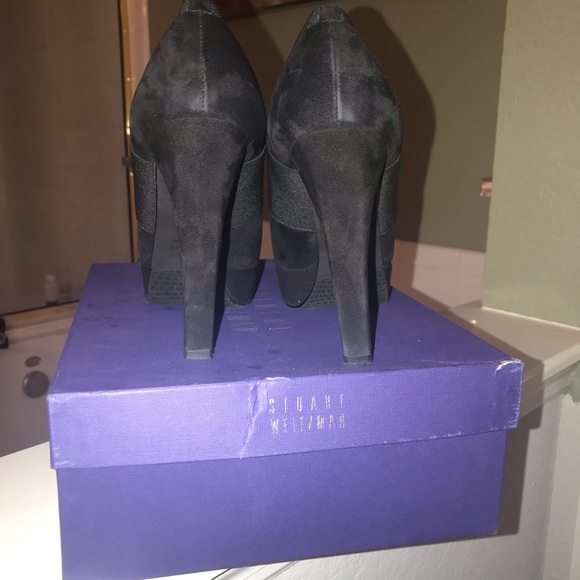 Stuart Weitzman suede heels- Authentic - Picture 4 of 7